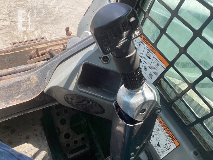 2017-bobcat-s570-image-15