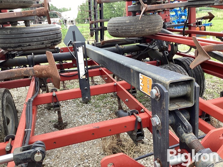 case-ih-4300-image-14