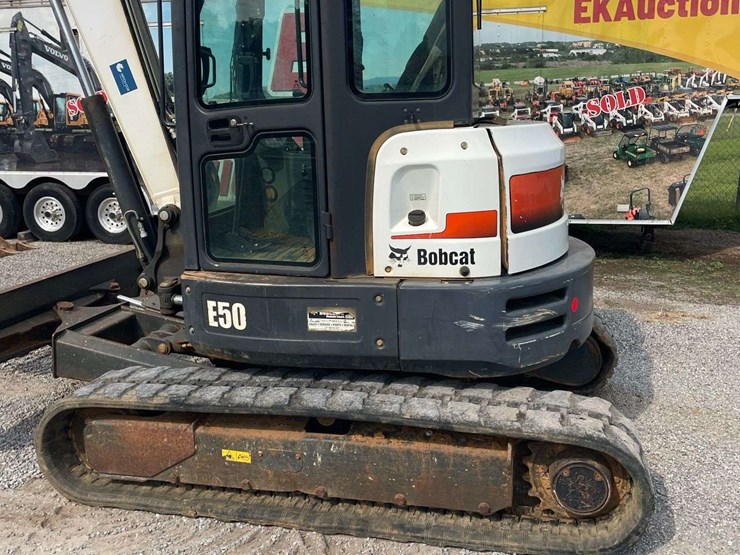bobcat-e50-image-6
