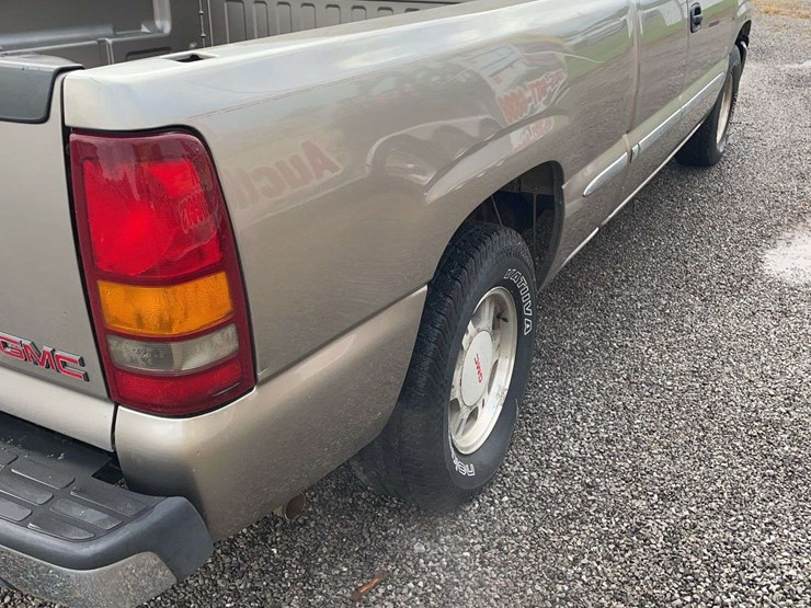 1999-gmc-1500-image-15