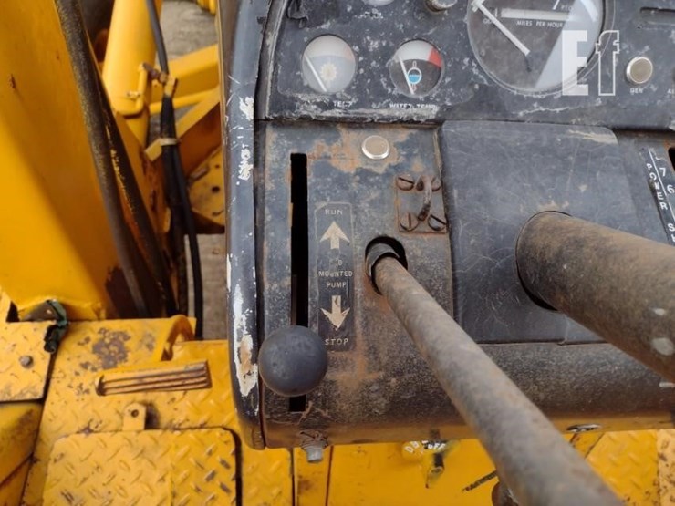 john-deere-510-image-10