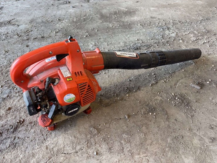 echo-gas-engine-pb-250-leaf-blower,-tested,-runs-image-1