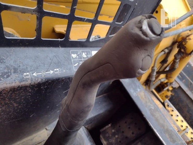 john-deere-270-image-10