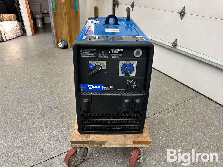 2013-miller-bobcat-225-image-2