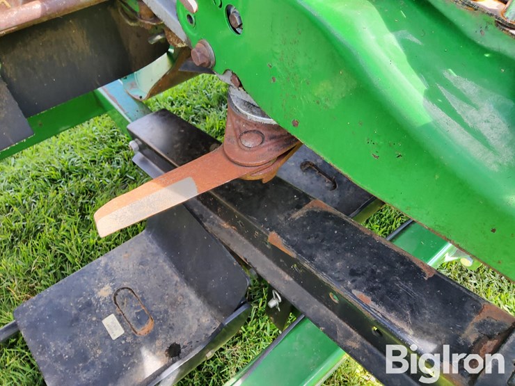 2021-john-deere-c12f-image-18