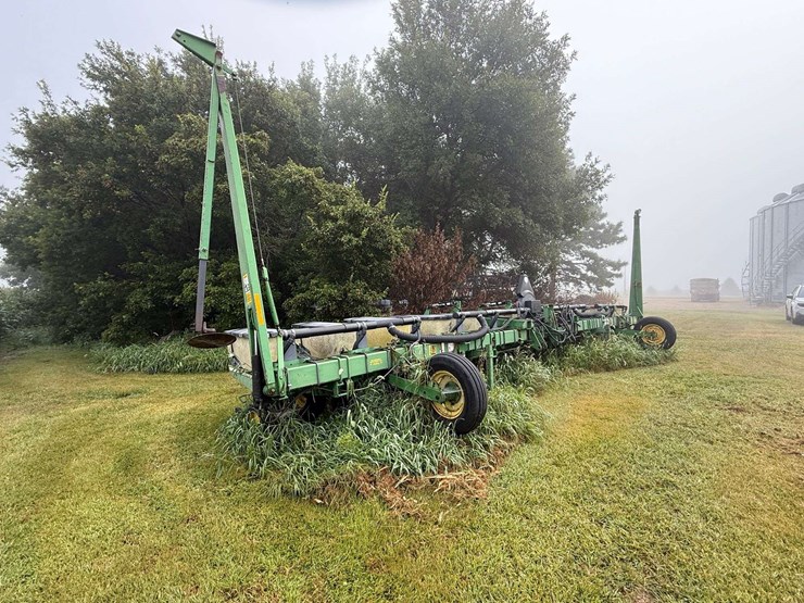 2006-john-deere-7300-image-3