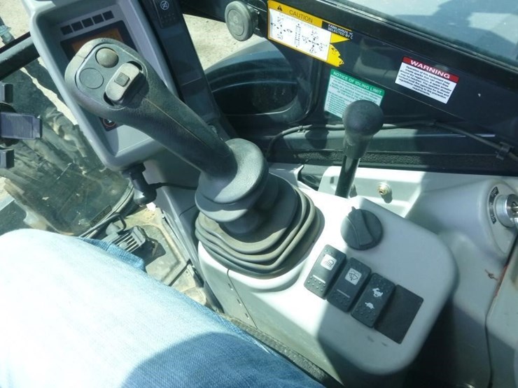 2022-deere-35g-image-12