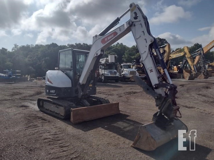 2023-bobcat-e60-image-48