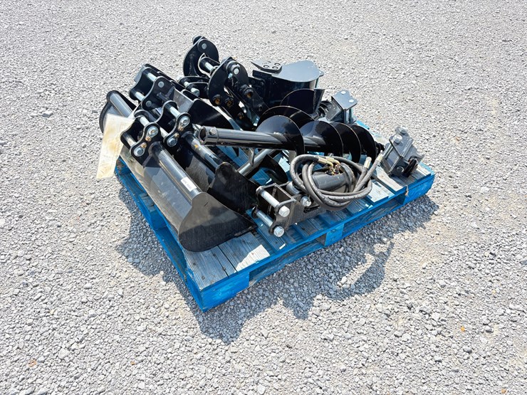 #28491-•-lot-of-mini-ex-attachments-image-3