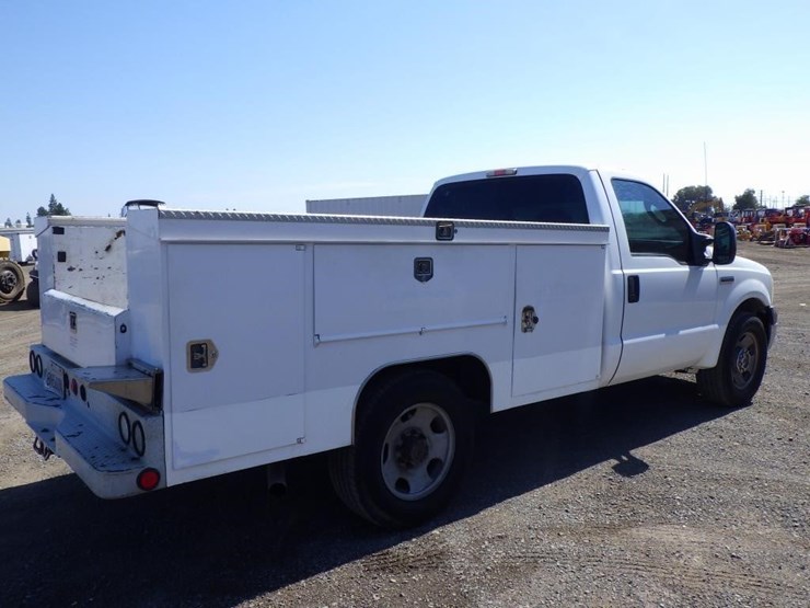 2006-ford-f350-image-3