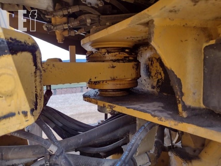 2002-caterpillar-938g-image-25