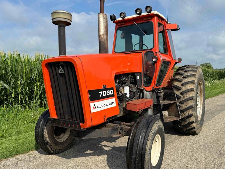 1980-allis-chalmers-7060-image-4