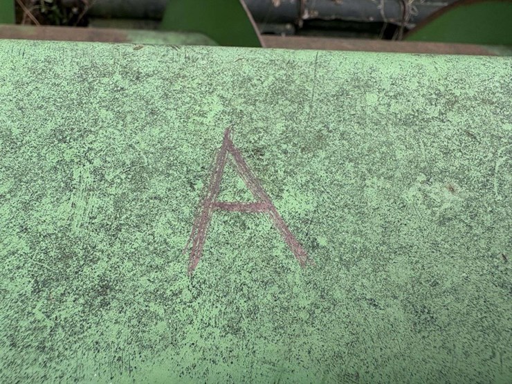 john-deere-224-image-22