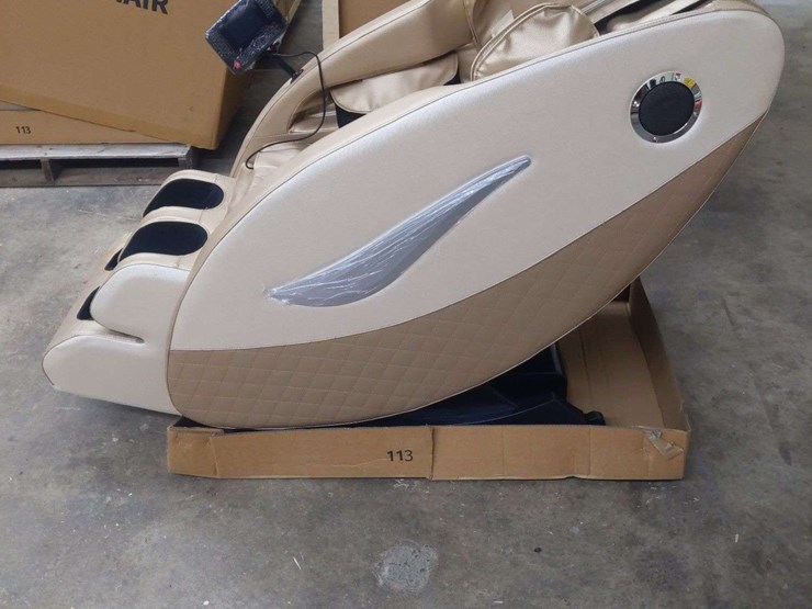 unused-massage-chair-image-2