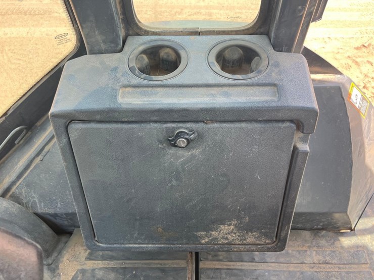 2012-deere-410k-image-40