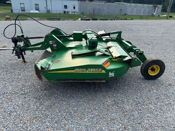 john-deere-10-image-2
