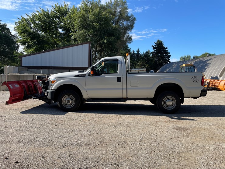 2016-ford-f250-xl-image-8