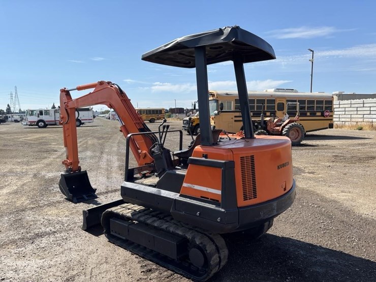 kubota-kx026-image-4