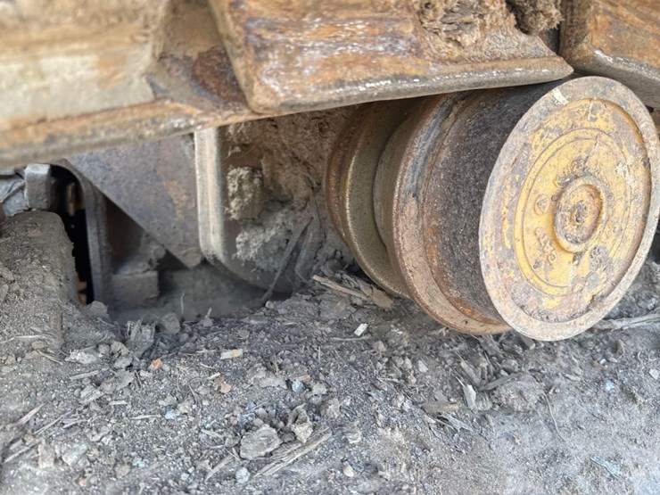 2002-caterpillar-973c-image-11