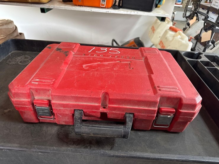 milwaukee-m12-propress-cordless-tool,-1/2in.---1-1/4in.-press-jaws-support-equipment-image-1