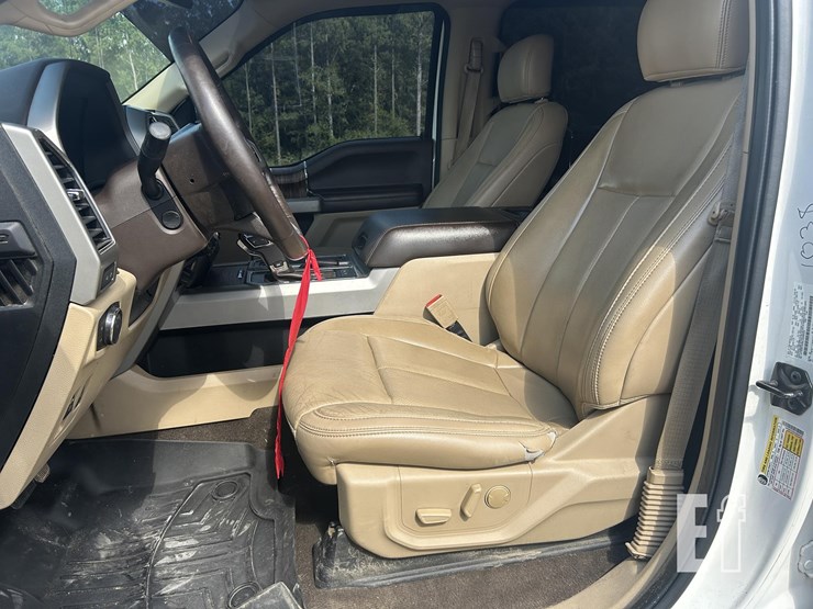 2020-ford-f150-image-14