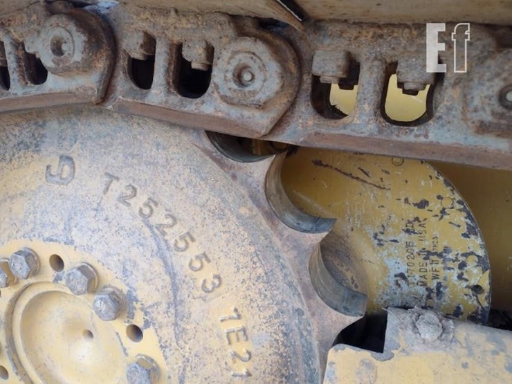 deere-650k-xlt-image-32
