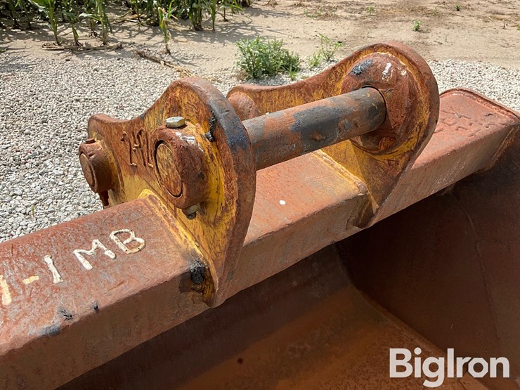 caterpillar-320-image-9