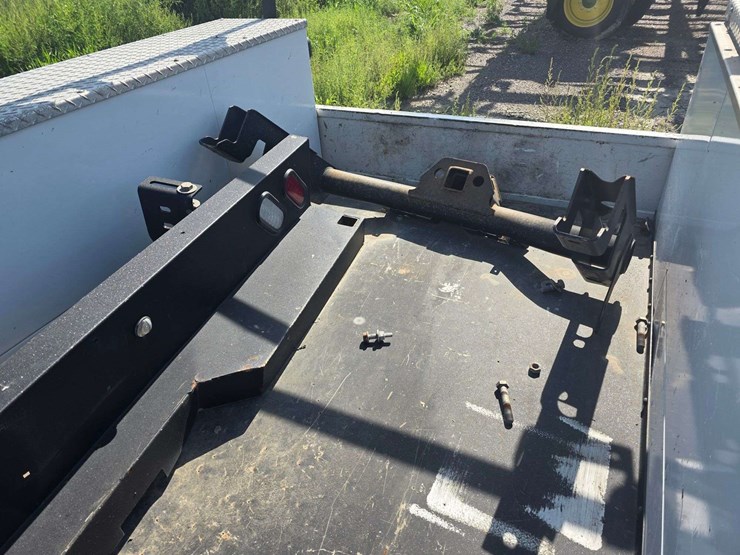 dakota-bodies-service-body,-8’3”-long-x-80”-outside,-has-some-left-side-rear-damage-image-19