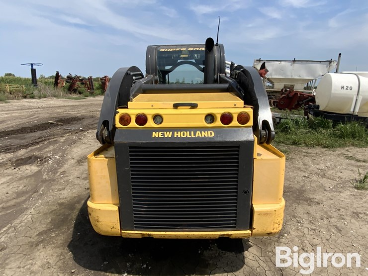 new-holland-c238-image-6