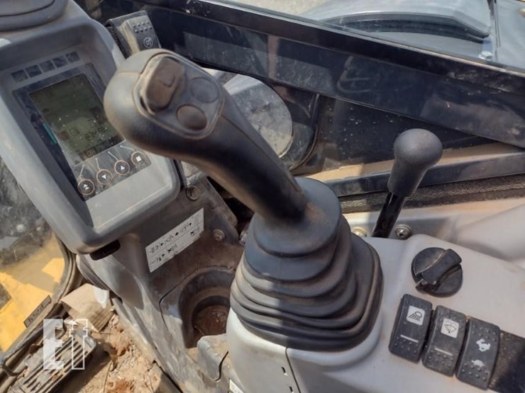 2022-deere-50g-image-10