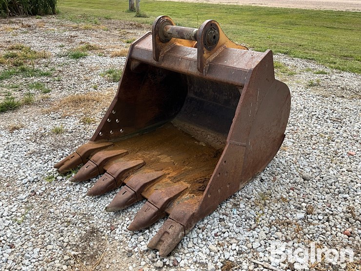 john-deere-270-image-1