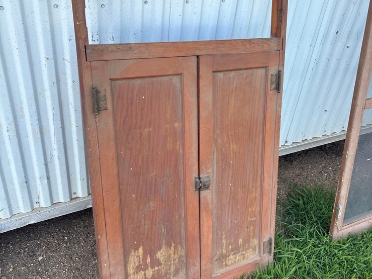 wood-cabinet-door-image-4