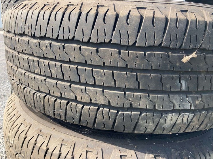 ford-6-bolt-rims-and-265/70r17-goodyear-wrangler-fortitude-ht-tires---set-of-4-image-4