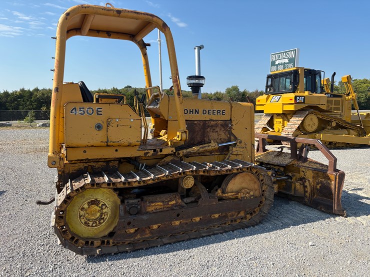john-deere-450e-image-4