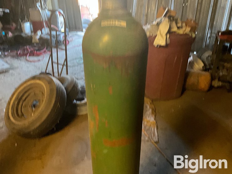 oxygen-bottle-image-1