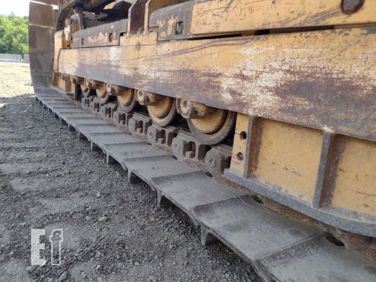 2012-deere-700j-lt-image-33