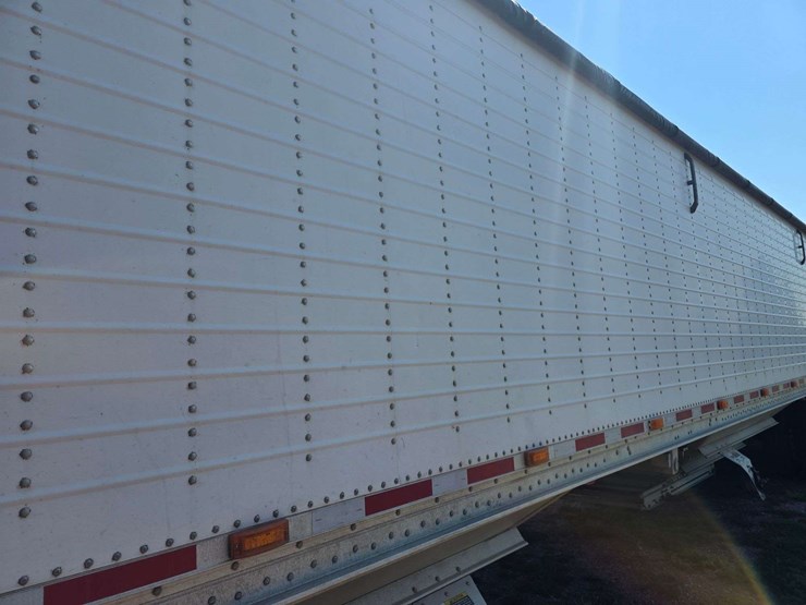 2013-wilson-50'-hopper-bottom-trailer,-84"-wide-with-102"-sides,-commodity-tubes,-ddl-triple,-electr-image-14
