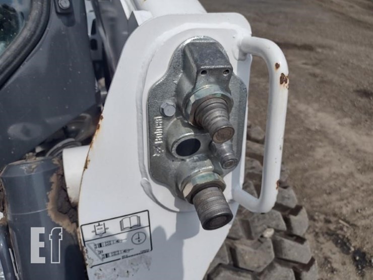 2022-bobcat-s740-image-17