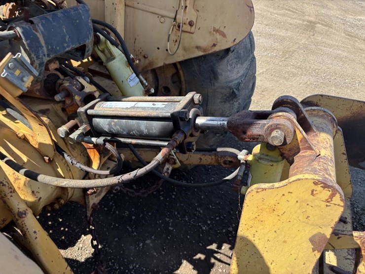 massey-ferguson-mf34a-image-20