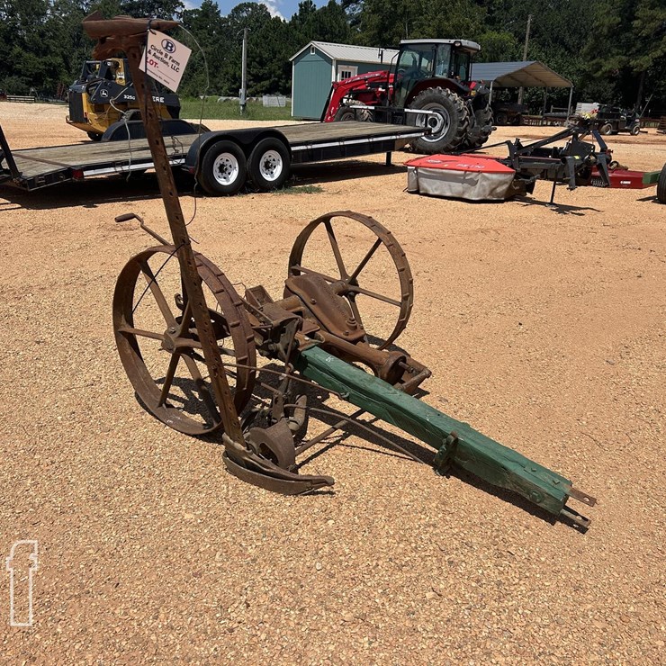 HORSE DRONE SICKLE BAR MOWER