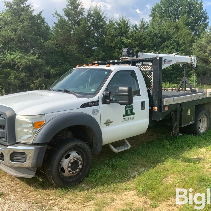 2012 FORD F550 XLT