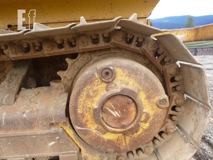 2005-caterpillar-d4g-xl-image-22