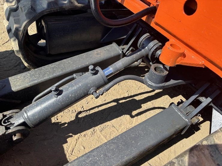 kubota-sr25-hydraulic-excavator-image-17