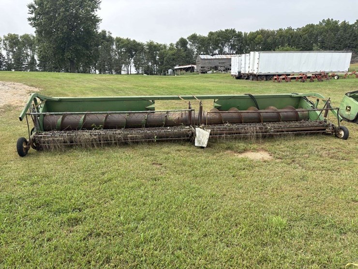 john-deere-224-image-19