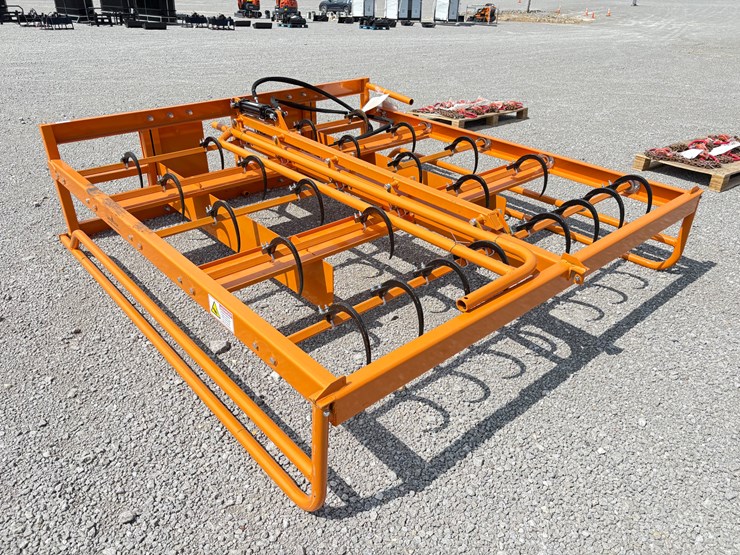 #28507-•-landhonor-hay-accumulator-image-2