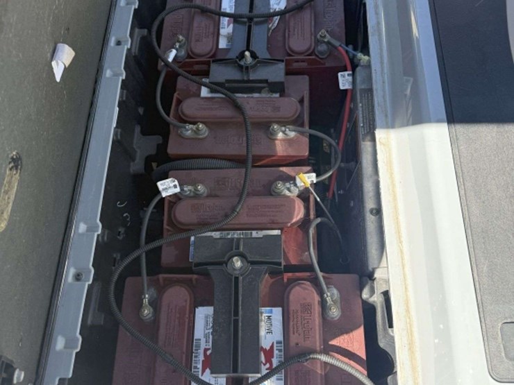 2020-club-car-tempo-golf-cart,-48-volt-electric,-good-trojan-batteries-w/hydrolink-watering-system,-image-10