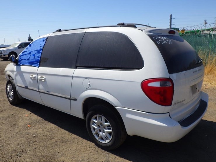 2002-dodge-grand-caravan-image-5