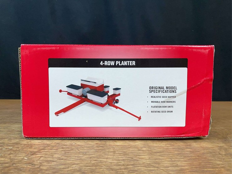 1/16-case-ih-planter-nib-ertl-image-4