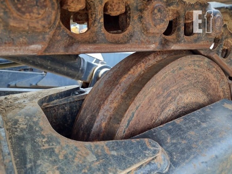 2019-deere-135g-image-42