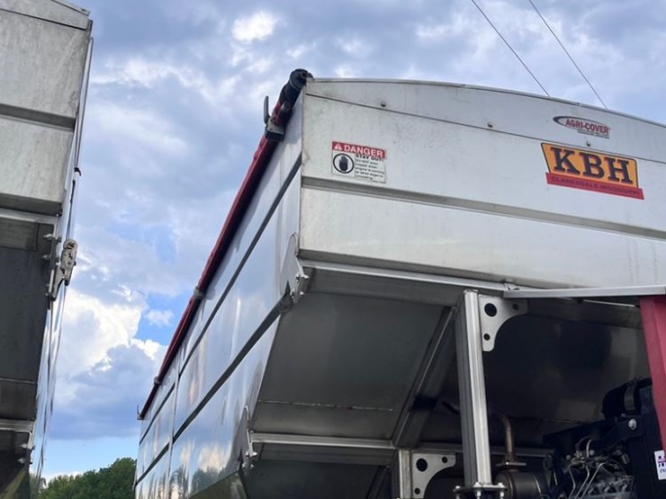2022-kbh-tt2000-dry-fertilizer-tender-(njp342,-unit-108)-image-2